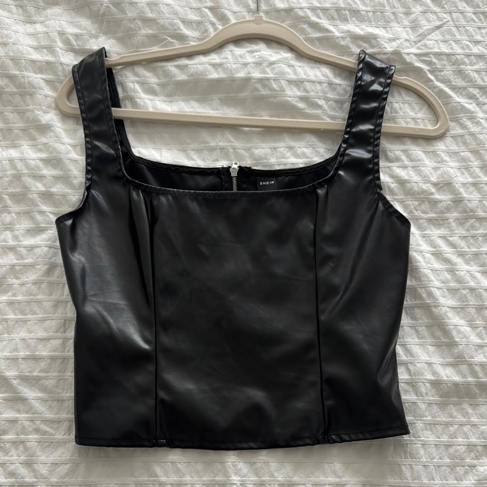 SHEIN Black Sleeveless Crop Bustier Tank Top